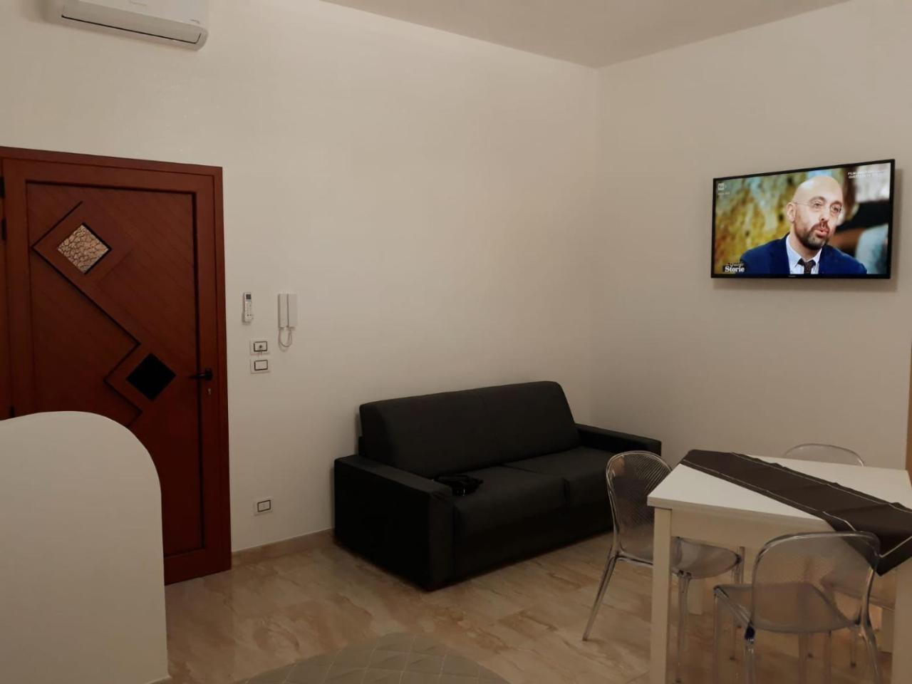 Il Vittoriano Aparthotel Porto Cesareo Buitenkant foto