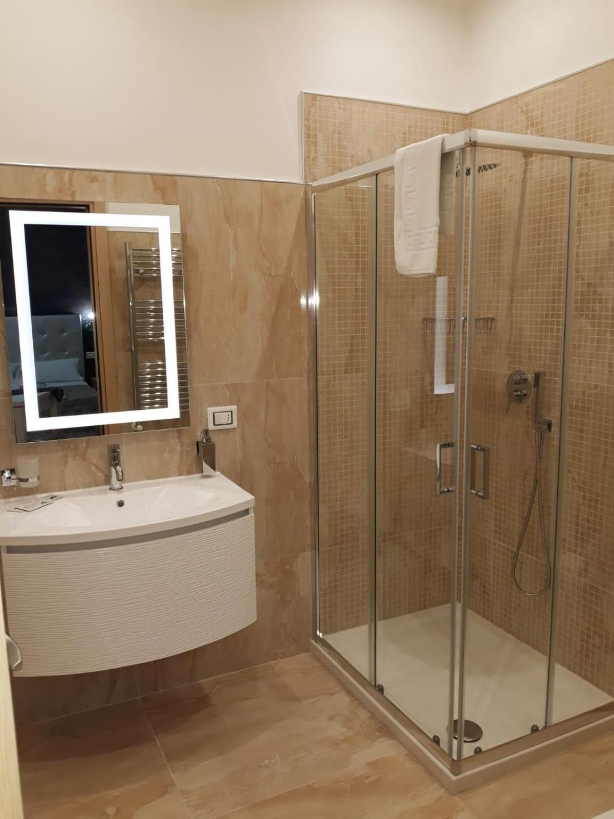 Il Vittoriano Aparthotel Porto Cesareo Buitenkant foto