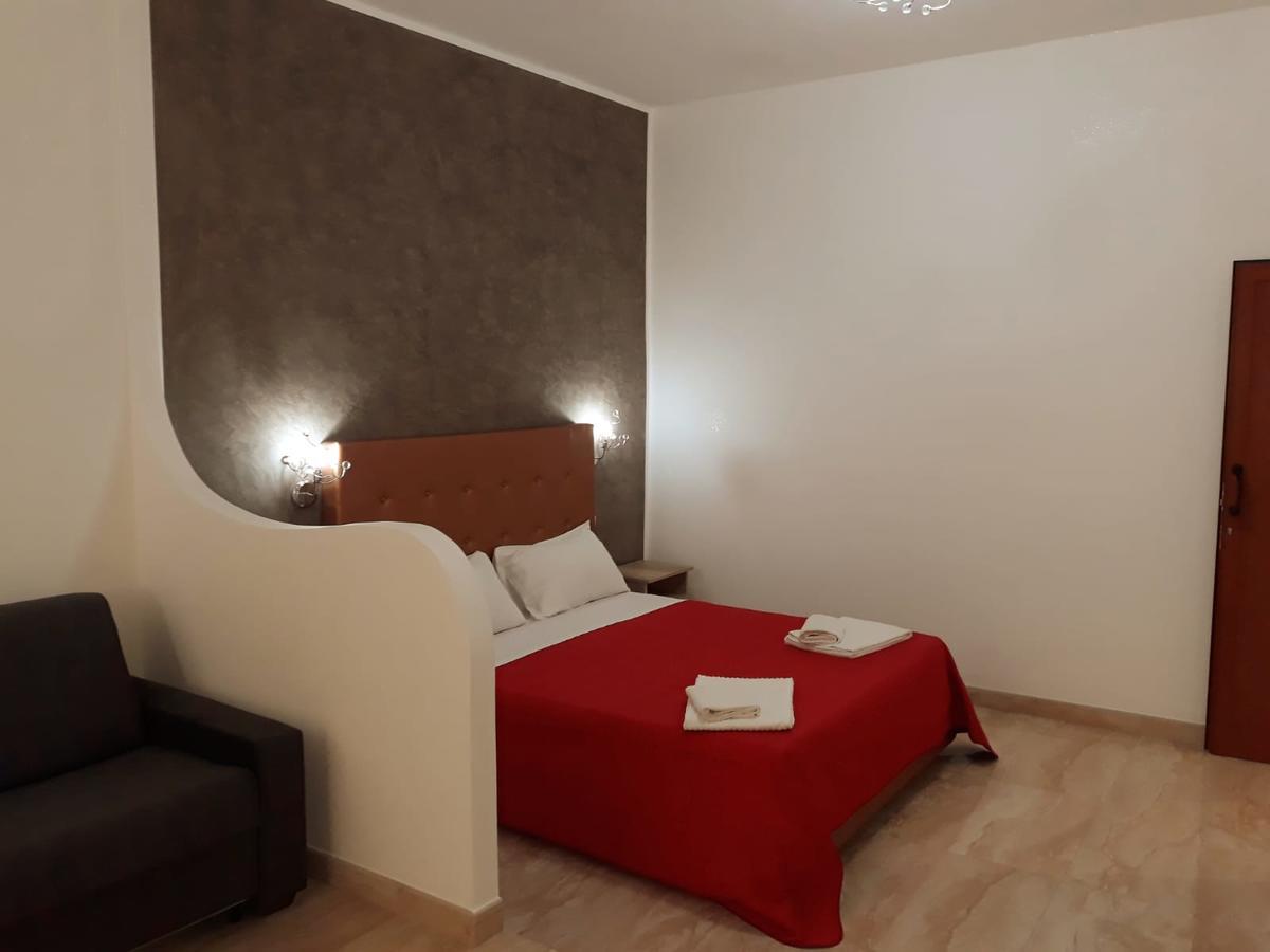 Il Vittoriano Aparthotel Porto Cesareo Buitenkant foto