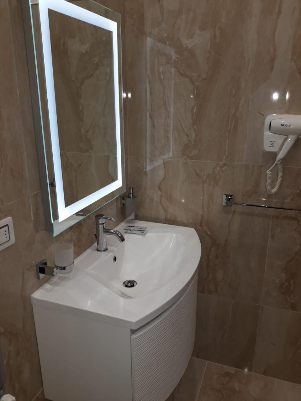 Il Vittoriano Aparthotel Porto Cesareo Buitenkant foto