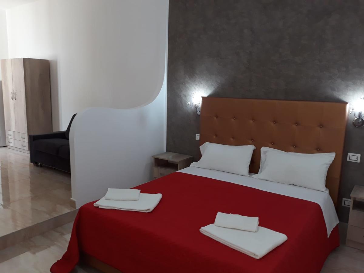 Il Vittoriano Aparthotel Porto Cesareo Buitenkant foto