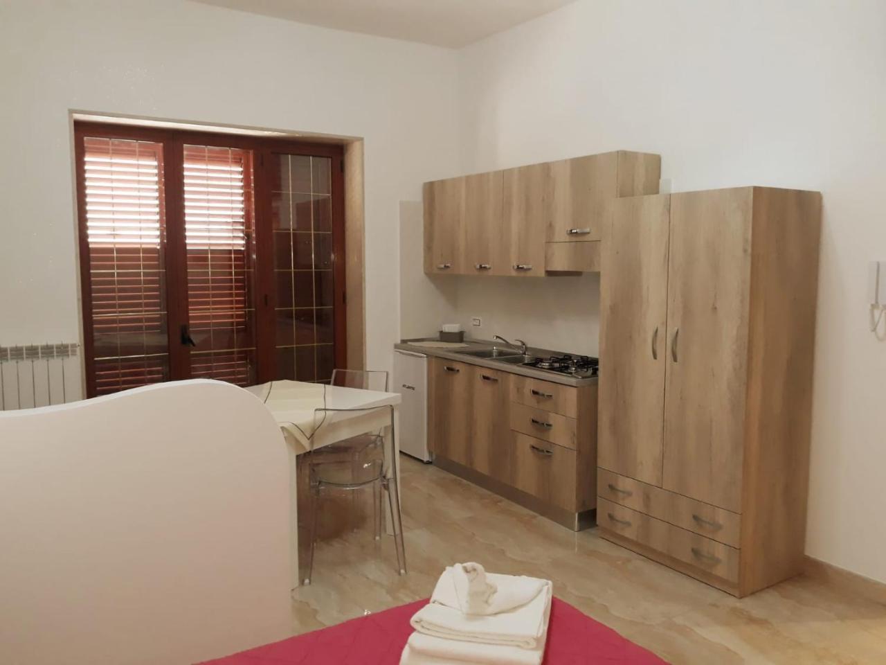 Il Vittoriano Aparthotel Porto Cesareo Buitenkant foto